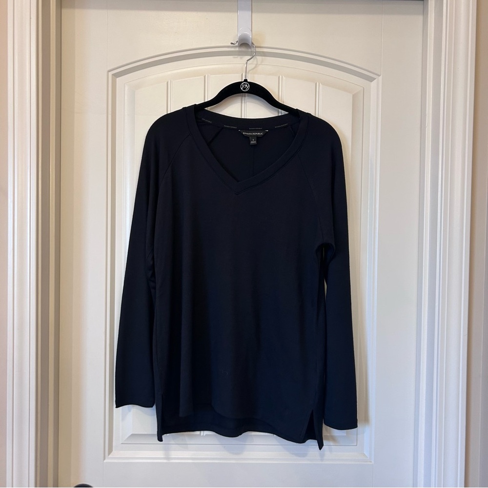 Banana Republic Black V-Neck Top